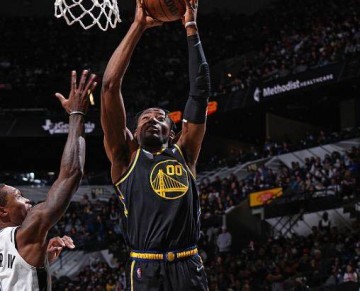 开云体育-【现场】核心缺阵小鬼当家 科尔：不可思议的胜利