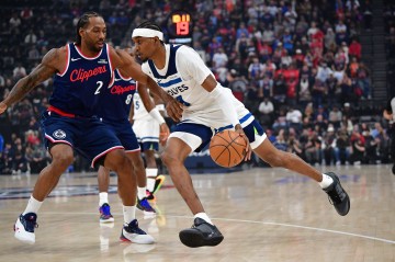 开云体育下载-听说你很能防？伦纳德近2次面对麦丹 场均43分&amp;三分命中率55.0%