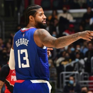 乔治轮休快艇主场溃败 德比前他们已遭湖人压制